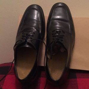 Designer COLE HAAN lightly worn Men’s Shoes